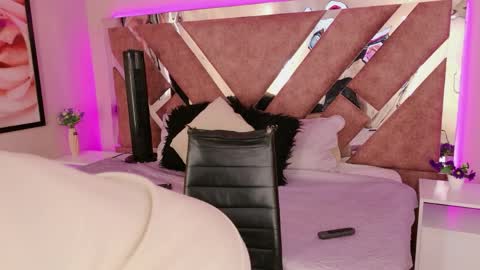 KatheGomez  online show from 04.12.26