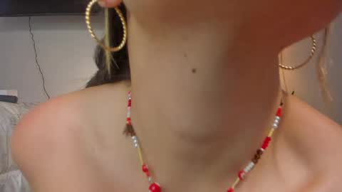 Snapshot of katheriine_saenz22 chatting on 04.22.26 Kathee Saenz online show from 04.22.26