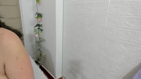 Snapshot of katherine_blair chatting on 04.21.26 katherine_blair online show from 04.21.26