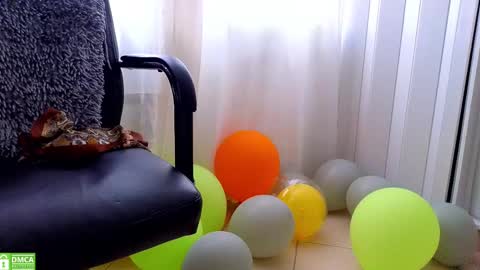 Snapshot of katherinepeti chatting on 09.12.25 KT new account online show from 09.12.25