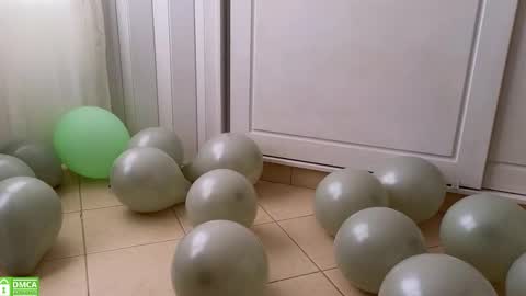 Snapshot of katherinepeti chatting on 09.24.25 KT new account online show from 09.24.25