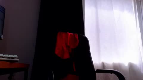 Snapshot of katherinepeti chatting on 10.30.25 KT new account online show from 10.30.25