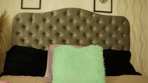 kathh_latorre online show from 03.08.26