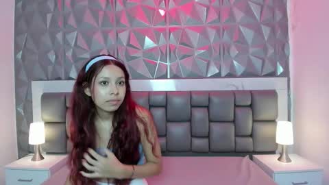 Snapshot of kathyaiden chatting on 12.18.25 Kaht y Aiden online show from 12.18.25