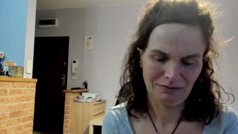 Snapshot of kathysky40 chatting on 11.04.25 KATHY online show from 11.04.25