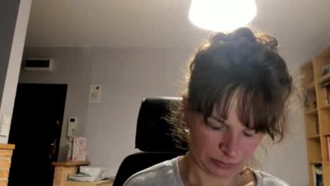 Snapshot of kathysky40 chatting on 11.24.25 KATHY online show from 11.24.25