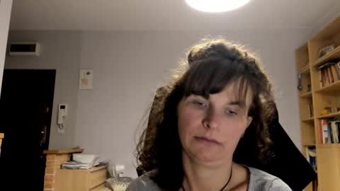 Snapshot of kathysky40 chatting on 12.14.25 KATHY online show from 12.14.25