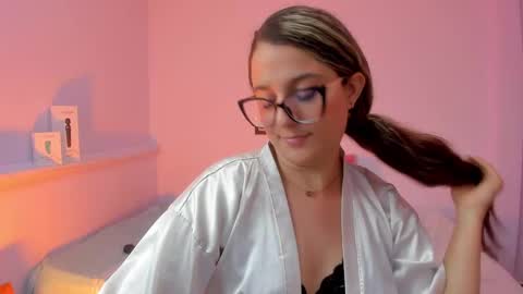 Khaterine online show from 03.11.25