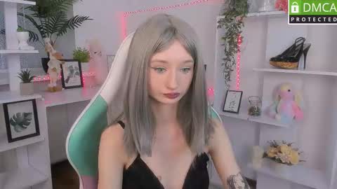 Katia  online show from 10.20.25