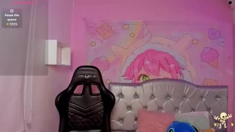 Snapshot of katia_ws chatting on 10.29.25 KATIA online show from 10.29.25