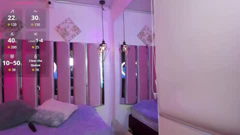 Snapshot of katia_ws chatting on 11.10.25 KATIA online show from 11.10.25