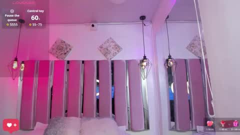 Snapshot of katia_ws chatting on 11.18.25 KATIA online show from 11.18.25