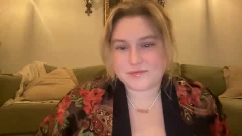 Snapshot of katiecopper27 chatting on 05.28.26 katiecopper27 online show from 05.28.26