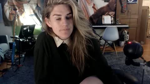 Katie online show from 06.10.26