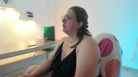 Katherine online show from 09.27.25