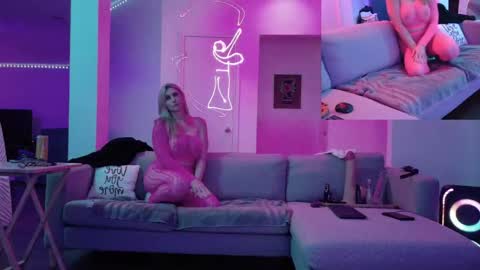 katiekampbell online show from 04.14.26