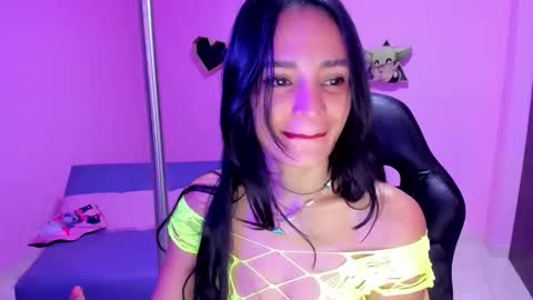 Snapshot of katiuska_doll_squirt chatting on 05.08.26 katiuska_doll_squirt online show from 05.08.26