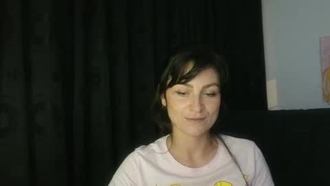 Snapshot of katlopez19 chatting on 12.06.24 katalina online show from 12.06.24