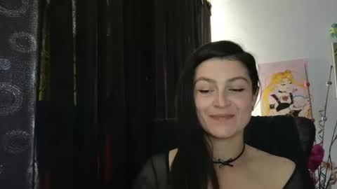 Snapshot of katlopez19 chatting on 09.10.25 katalina online show from 09.10.25