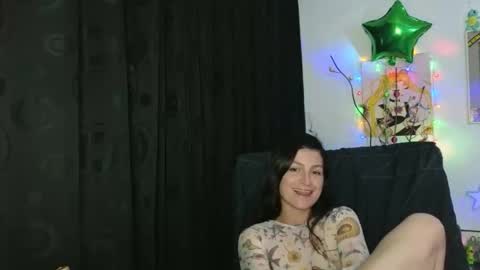 Snapshot of katlopez19 chatting on 11.24.25 katalina online show from 11.24.25