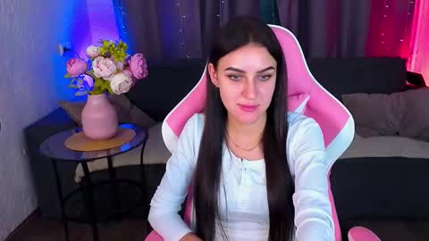 Snapshot of katrin_mur chatting on 11.05.25 Katrin online show from 11.05.25