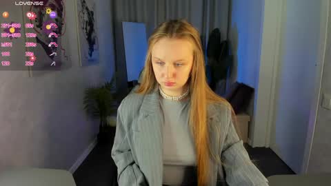 Katrina Bail online show from 04.04.26