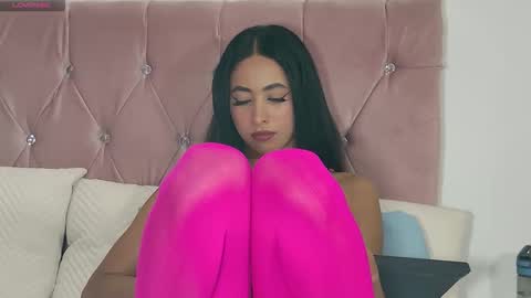 katrina clark online show from 11.26.25