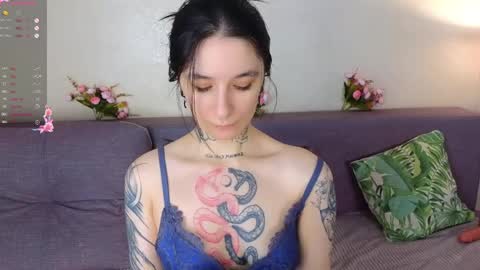 katrina_h0w online show from 04.15.26