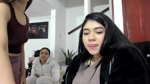 Snapshot of katrinrosex chatting on 02.10.25 Katrin online show from 02.10.25
