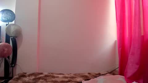 Snapshot of katrinrosex chatting on 11.26.25 Katrin online show from 11.26.25