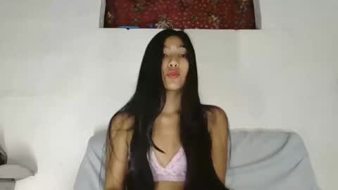 Snapshot of katrushca24 chatting on 01.07.25 kat online show from 01.07.25