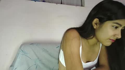 Snapshot of katrushca24 chatting on 02.01.25 kat online show from 02.01.25