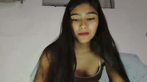 Snapshot of katrushca24 chatting on 02.04.25 kat online show from 02.04.25