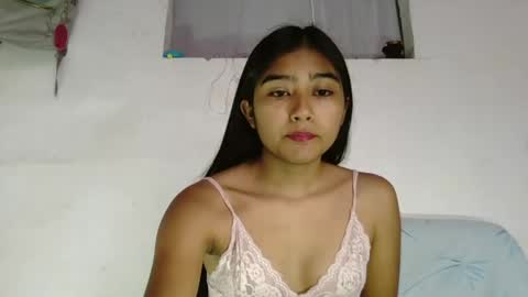 Snapshot of katrushca24 chatting on 03.11.25 kat online show from 03.11.25