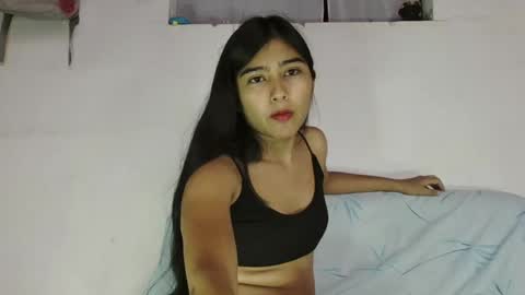 Snapshot of katrushca24 chatting on 03.12.25 kat online show from 03.12.25