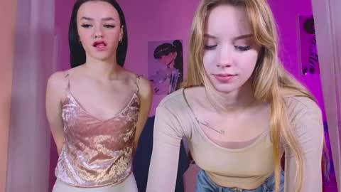 Snapshot of katt_yy chatting on 03.01.25 katt_yy online show from 03.01.25