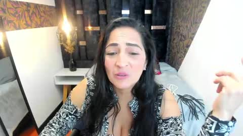 K A T T E  online show from 04.16.26