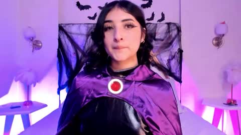 Snapshot of kattengel chatting on 10.31.25 katt online show from 10.31.25