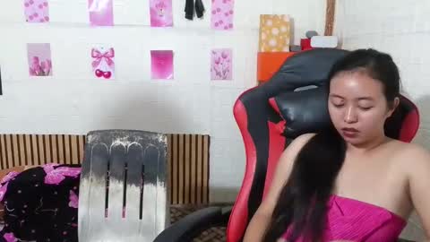 kattie  labjoy online show from 04.21.26