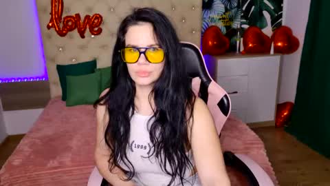 Snapshot of kattiesims chatting on 02.17.25 KattieSims online show from 02.17.25