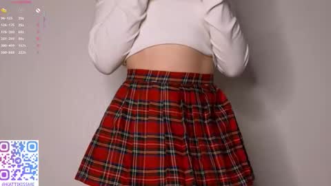 I dont know whats gonna happen today but my name is Katty and lets start being friends online show from 10.18.25