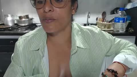 KattleyaGrey online show from 12.18.25