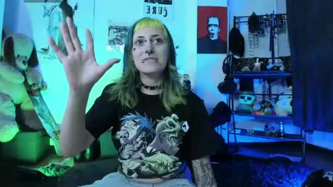 kattx   independent model online show from 05.24.26
