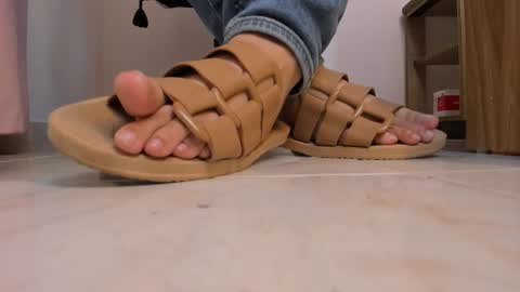 Snapshot of katty_feet_ chatting on 02.23.26 Katty online show from 02.23.26