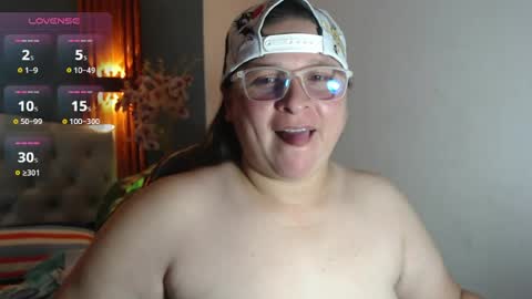 Snapshot of katty_findom_ chatting on 06.18.26 katty online show from 06.18.26