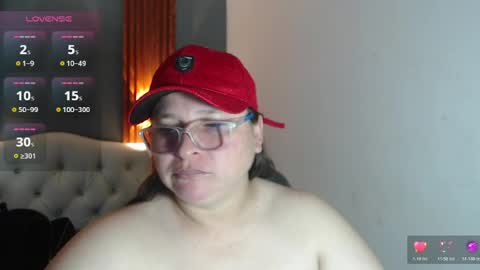 Snapshot of katty_findom_ chatting on 06.21.26 katty online show from 06.21.26