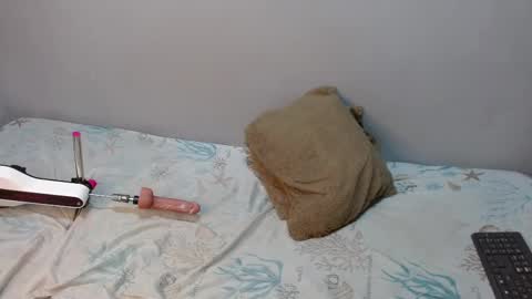 Katty Loveless online show from 10.07.25