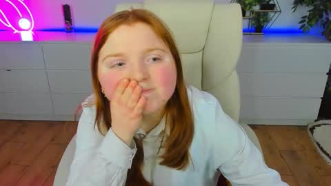 Snapshot of katty_rose8 chatting on 02.01.26 Katty online show from 02.01.26