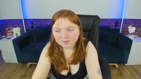 Snapshot of katty_rose8 chatting on 02.16.26 Katty online show from 02.16.26