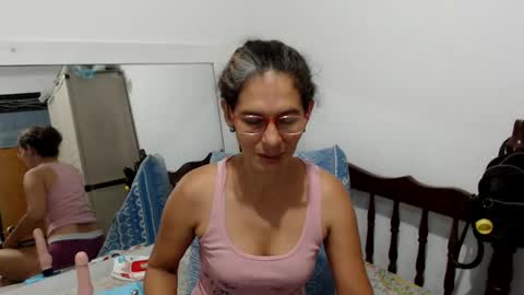 Snapshot of kattydirty144 chatting on 02.13.25 angel online show from 02.13.25